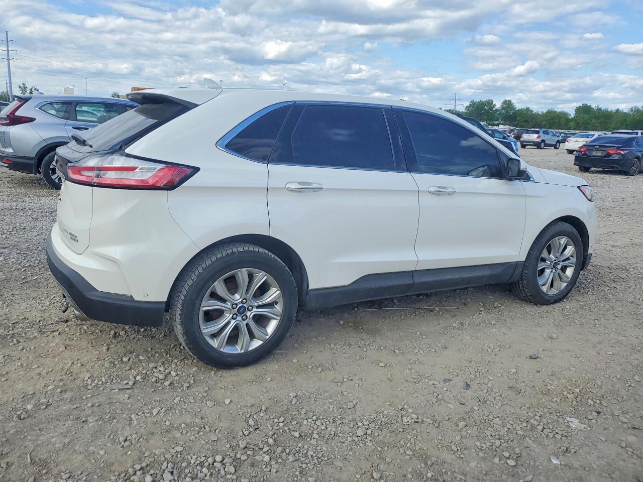 Ford Edge Titanium