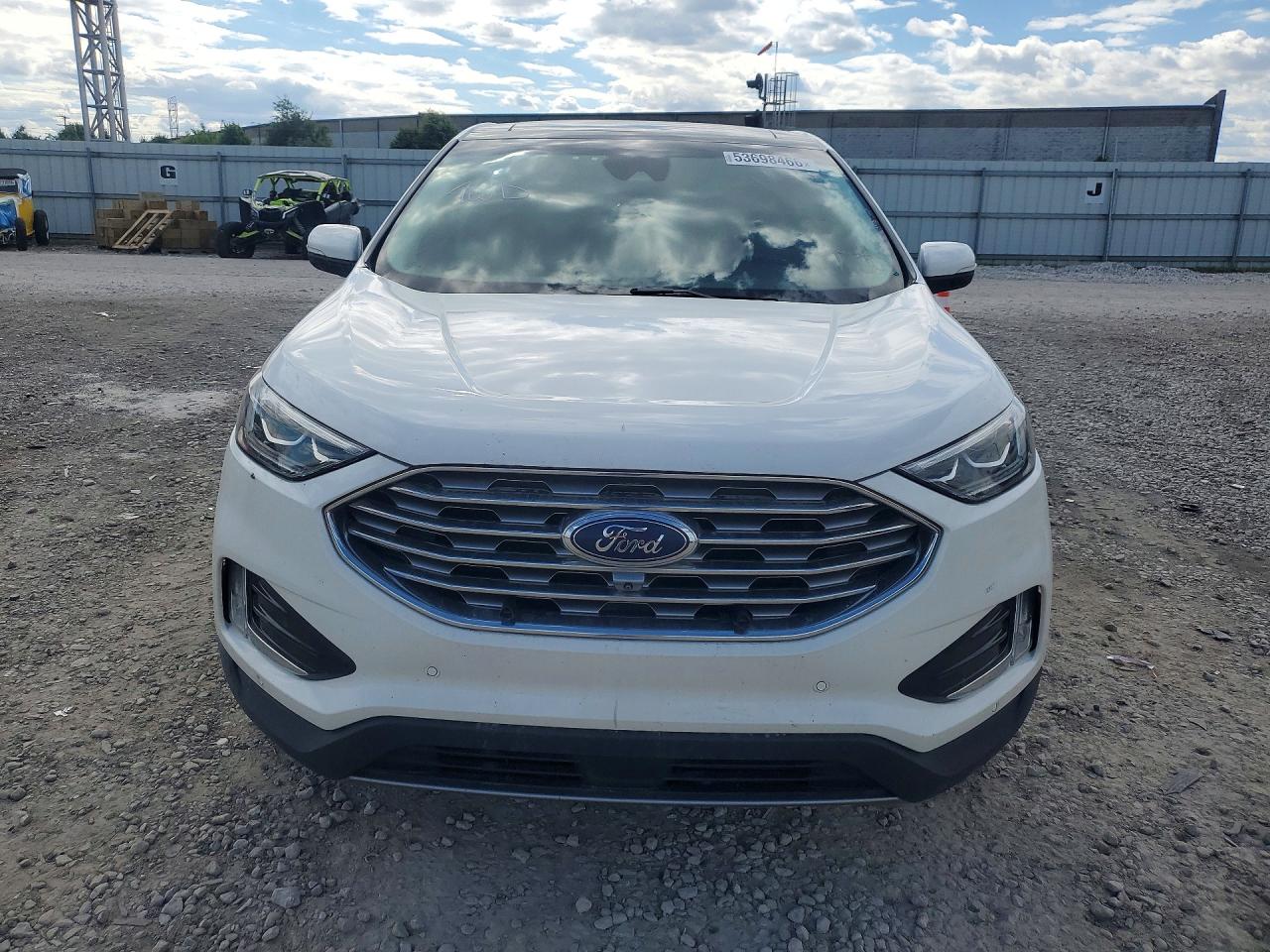 Ford Edge Titanium