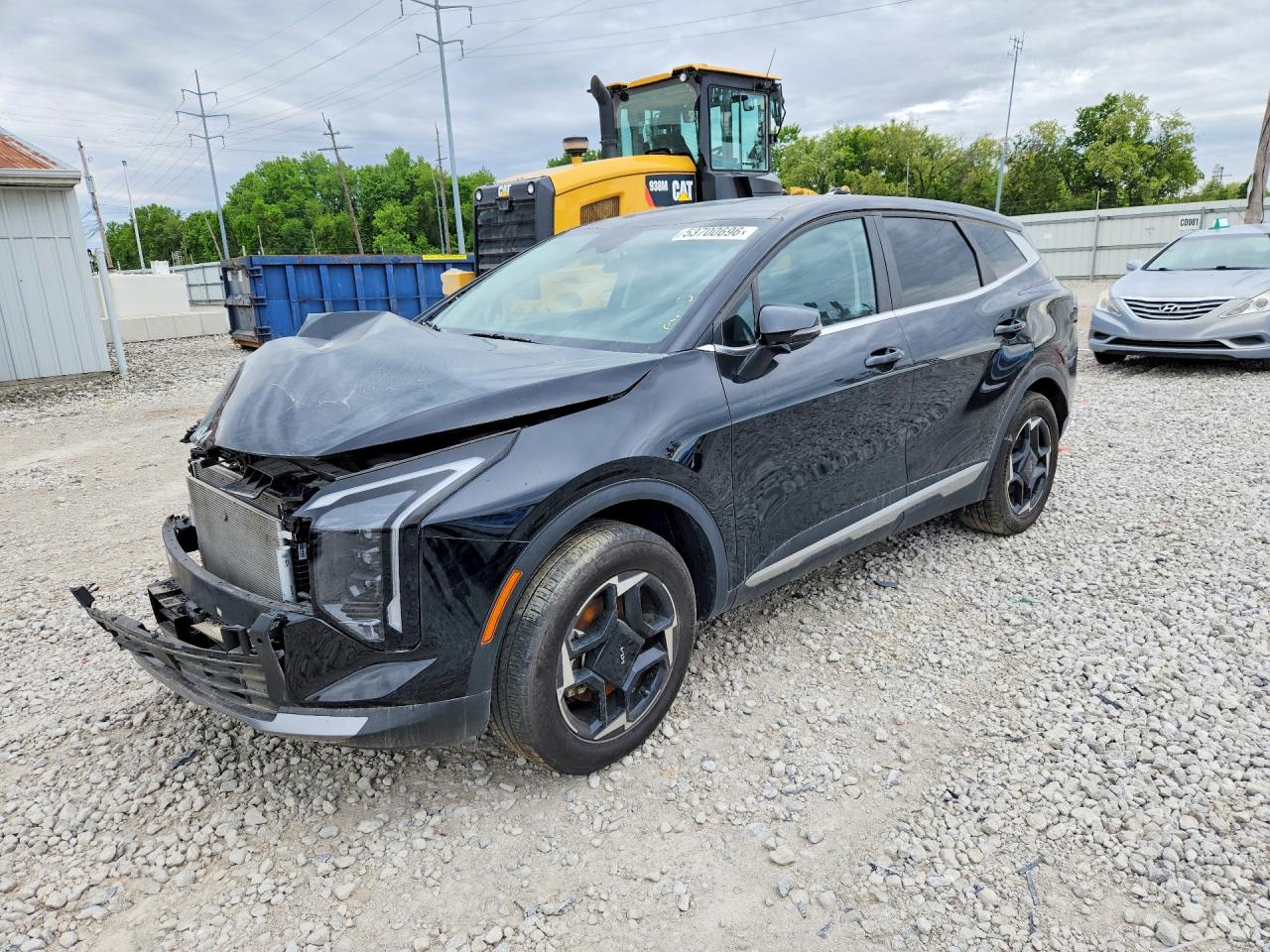 Salvage Kia Sportage Image