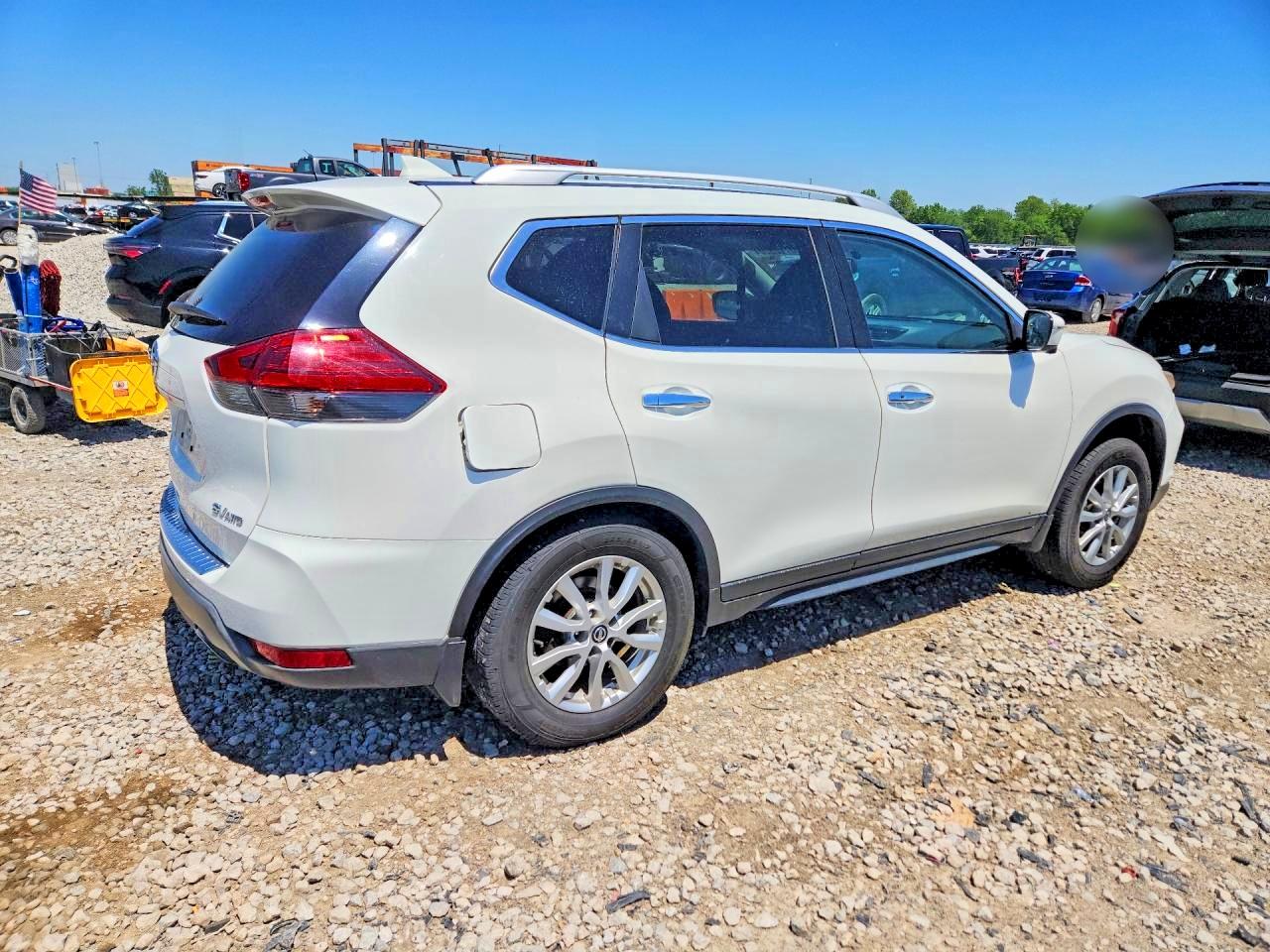 Nissan Rogue Sv
