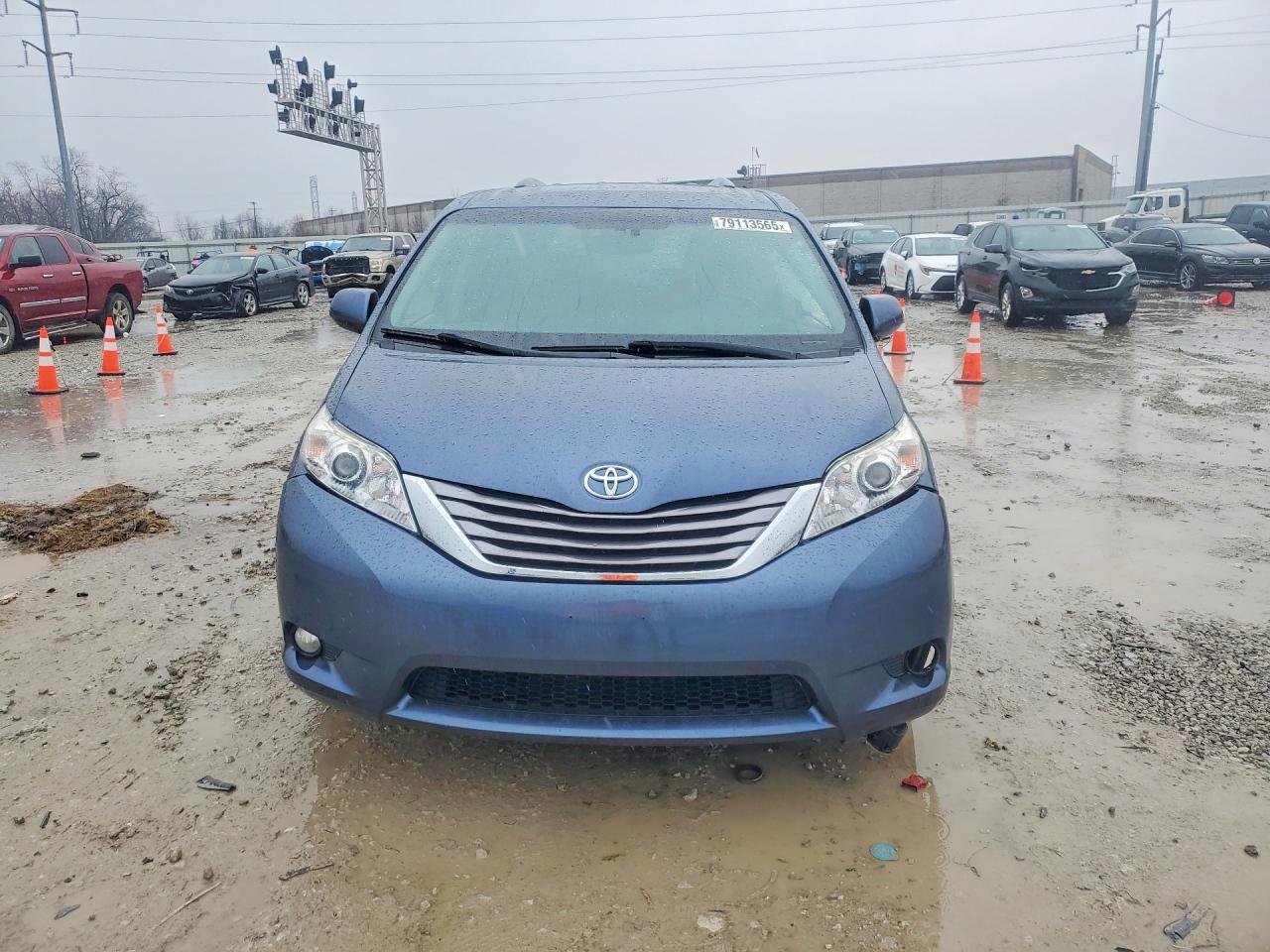 Toyota Sienna Xle 8-passenger
