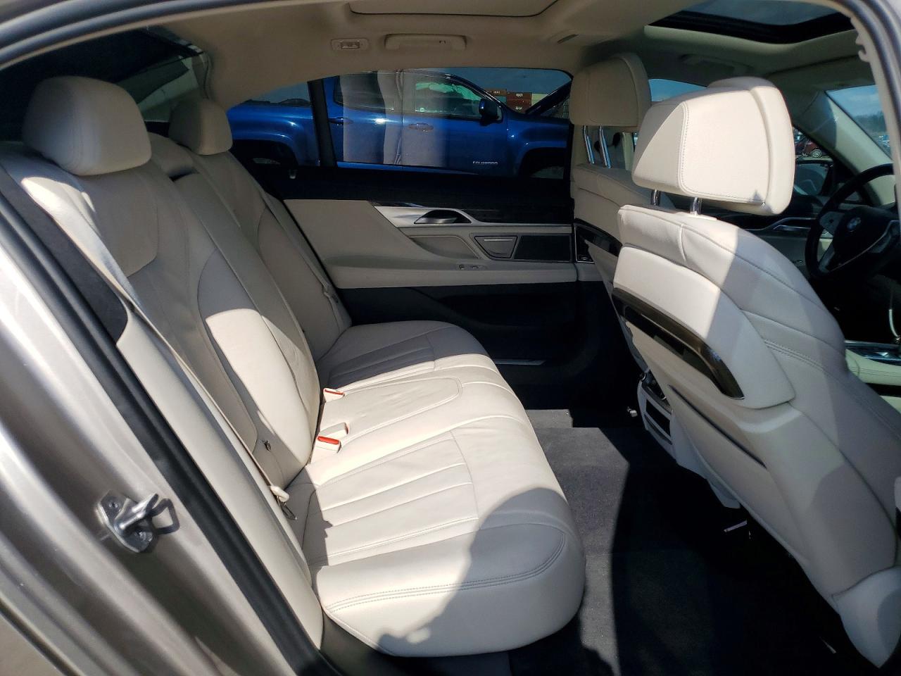 BMW 7 Series Xi
