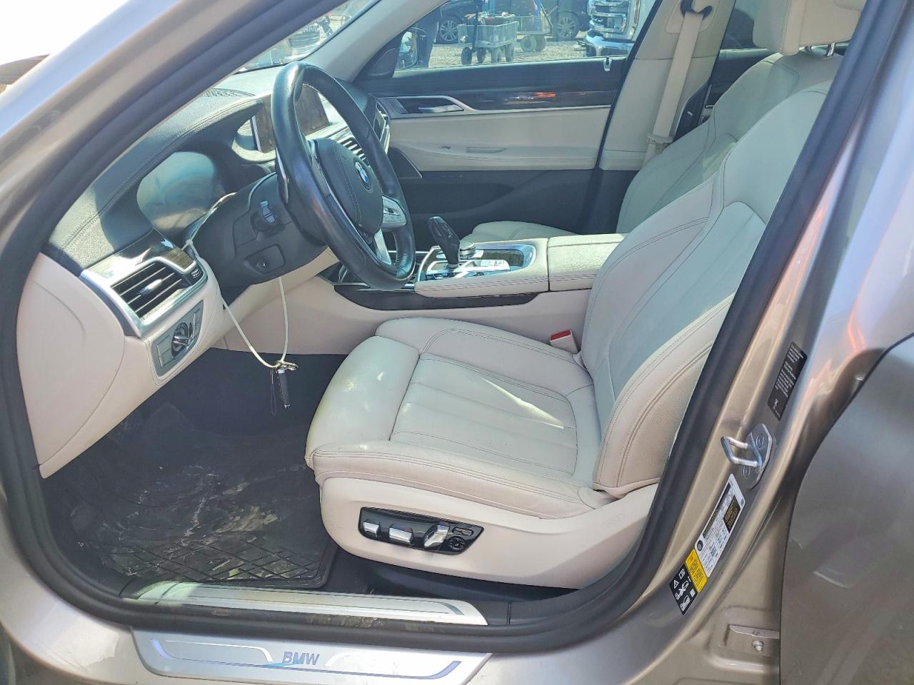 BMW 7 Series Xi