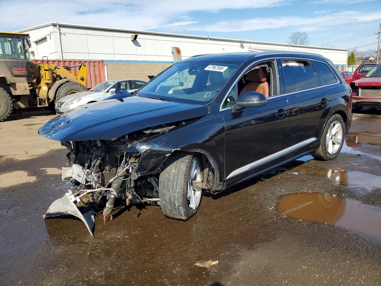Salvage Audi Q7 Image