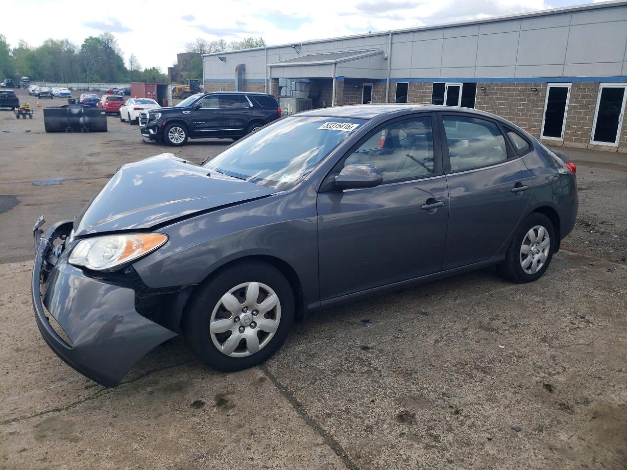 Salvage Hyundai ELANTRA Image