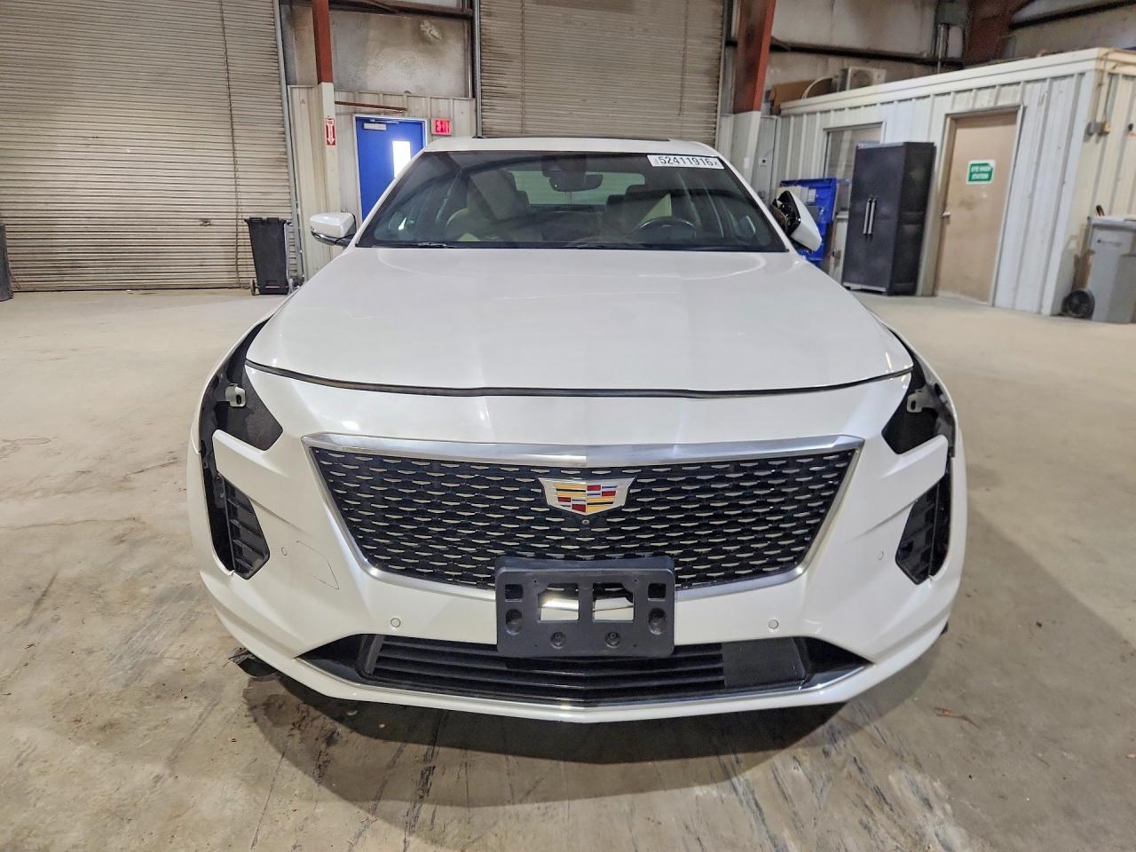 Cadillac CT6 Luxury Csav