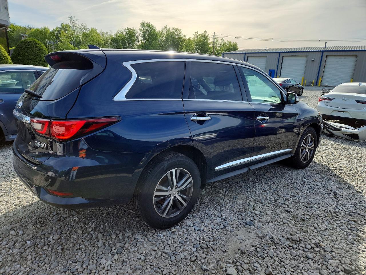 INFINITI Qx Pure