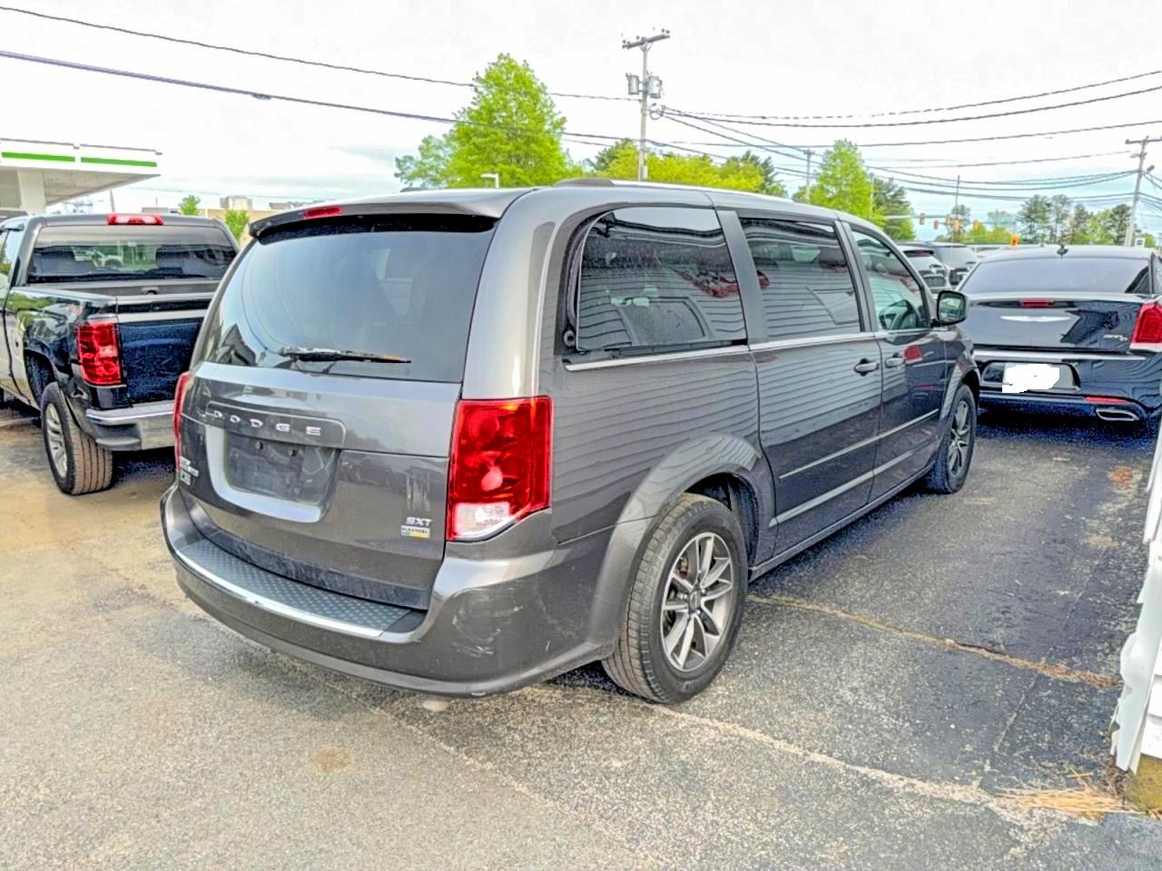 Dodge Caravan Sxt
