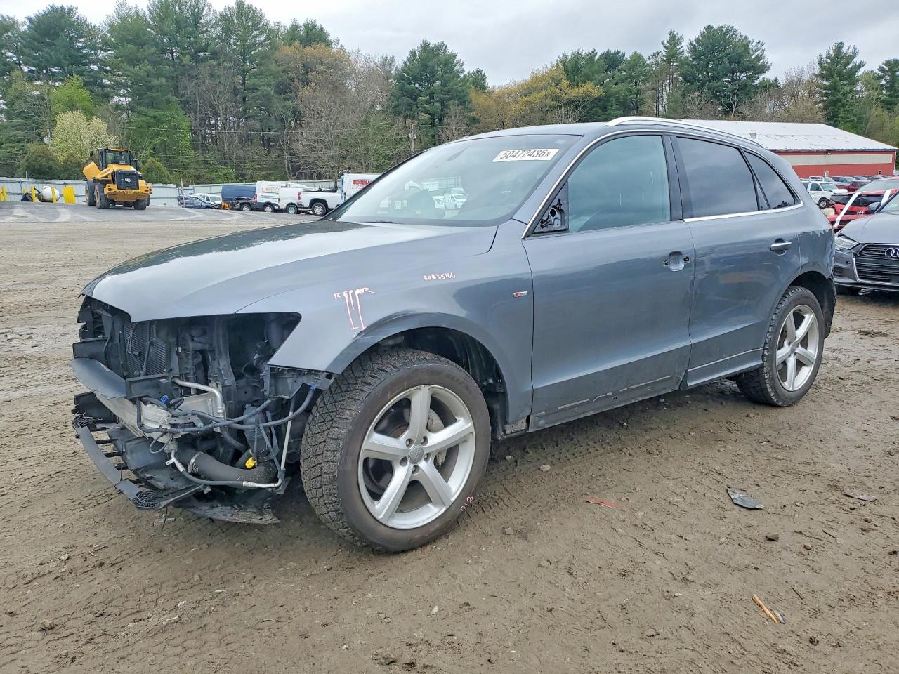 Salvage Audi Q5 Image
