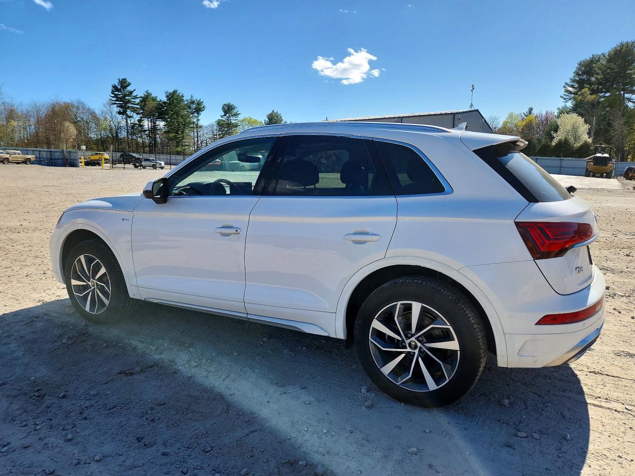 Audi Q5 Premium Plus 45