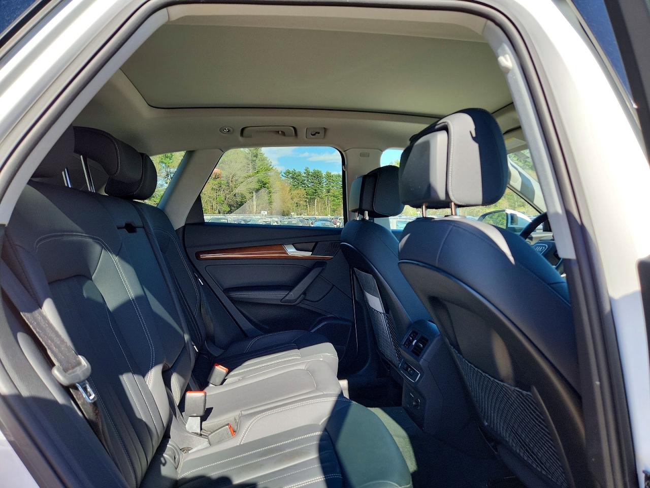 Audi Q5 Premium Plus 45