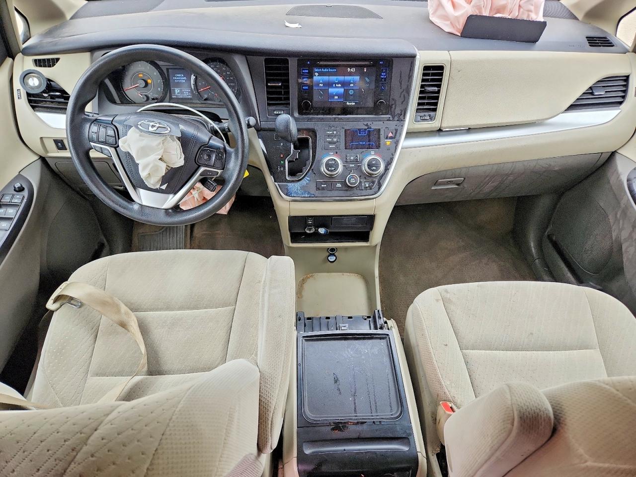 Toyota Sienna Le