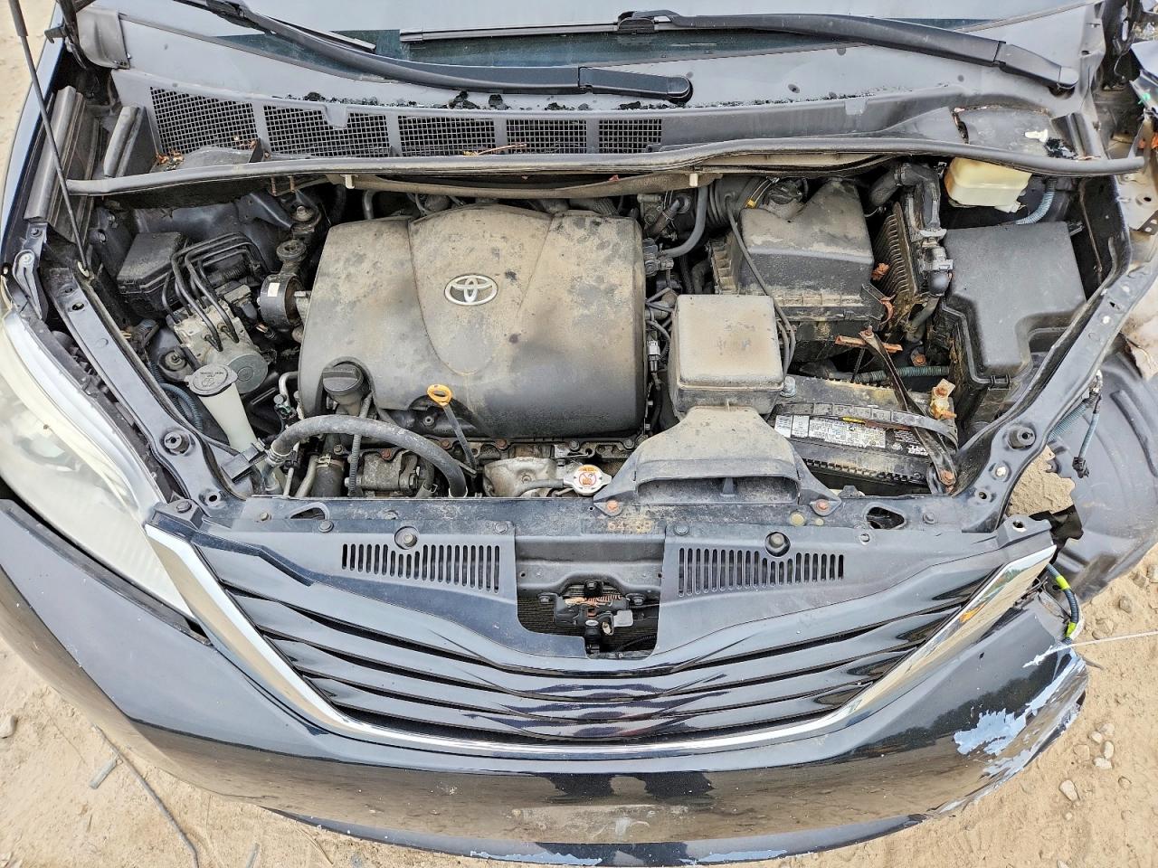 Toyota Sienna Le