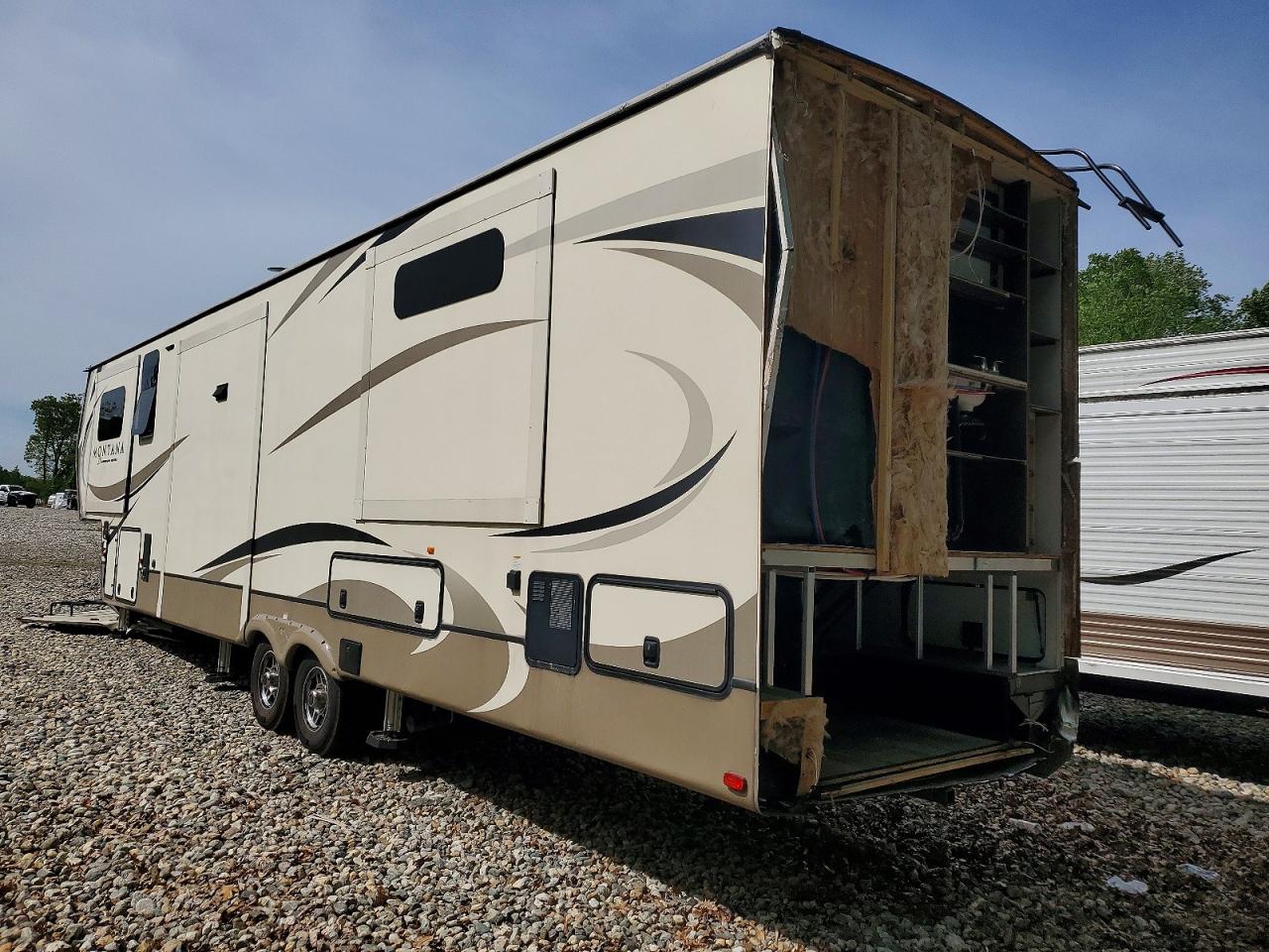 Montana Trailer