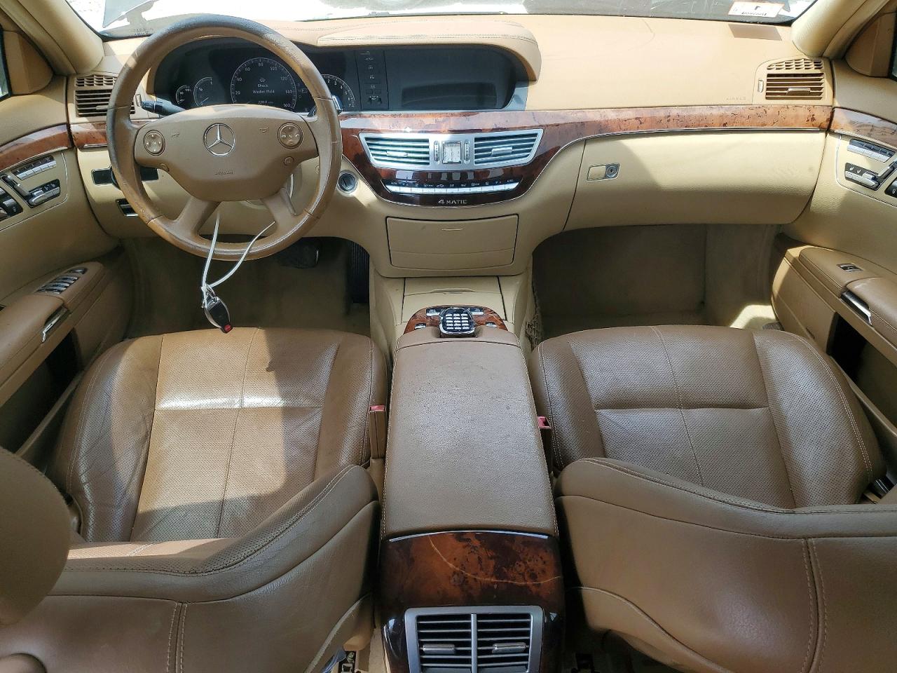 Mercedes-Benz S-Class 550 4matic
