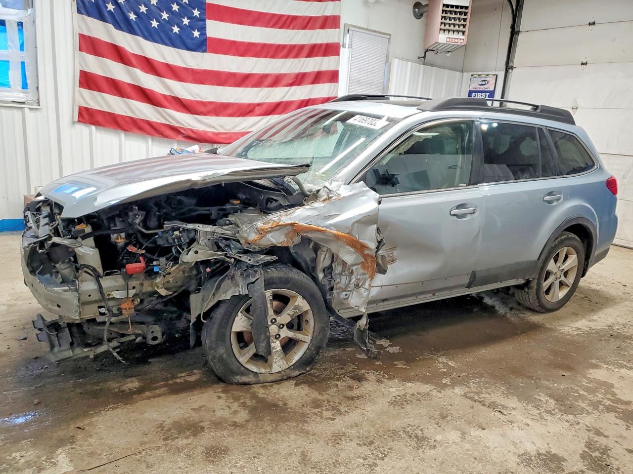 Salvage Subaru Outback Image