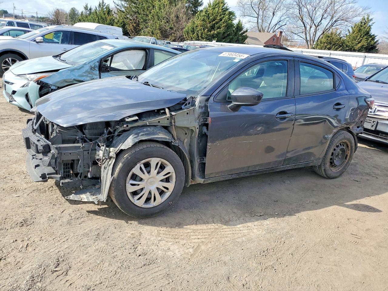 Salvage Toyota Yaris Image