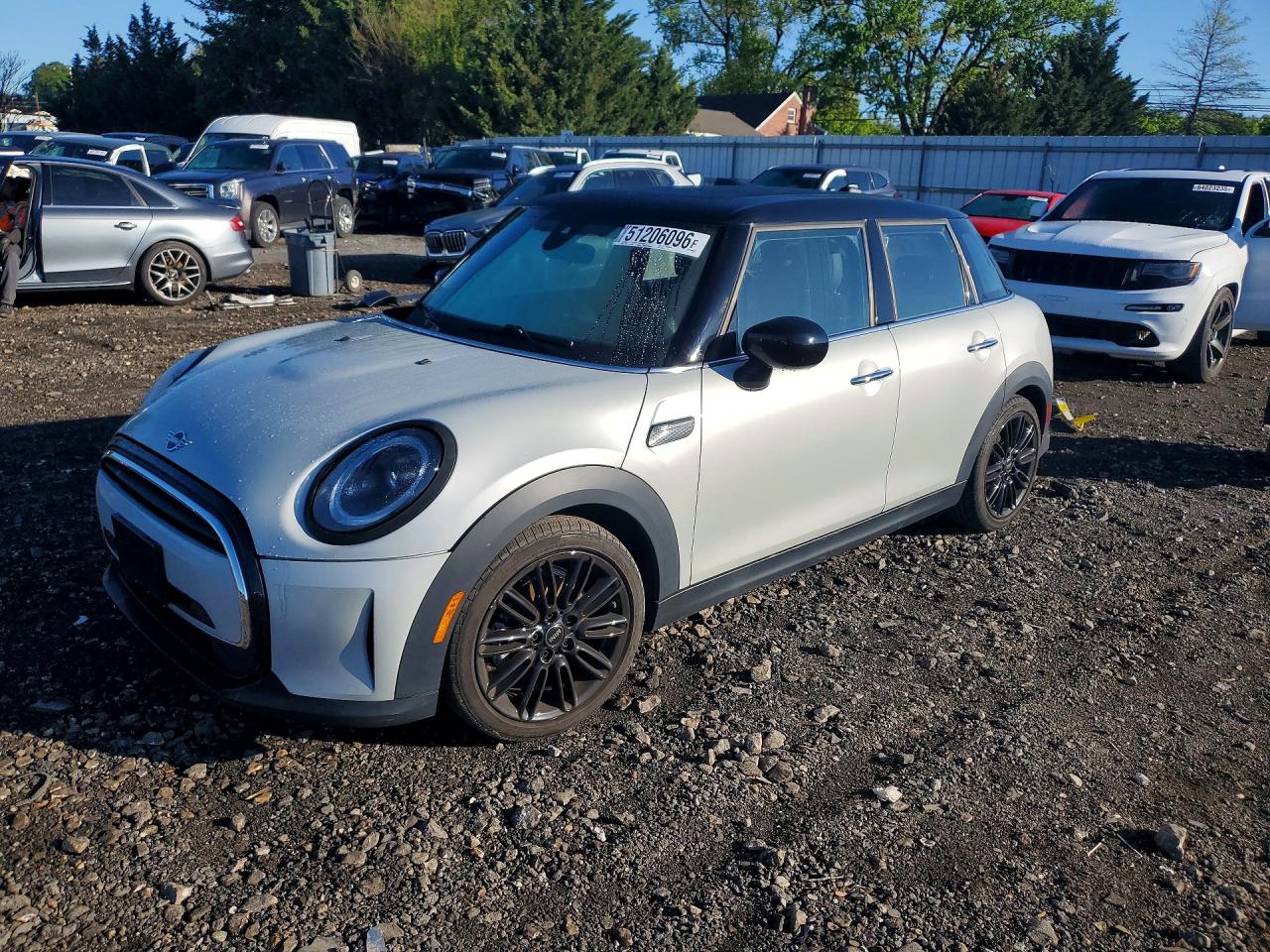 Salvage MINI Cooper Image