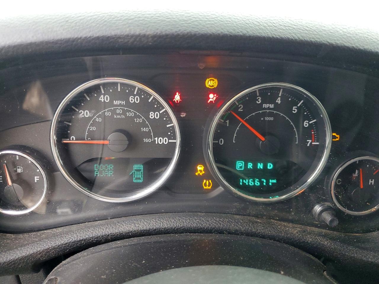 Jeep Wrangler Sahara