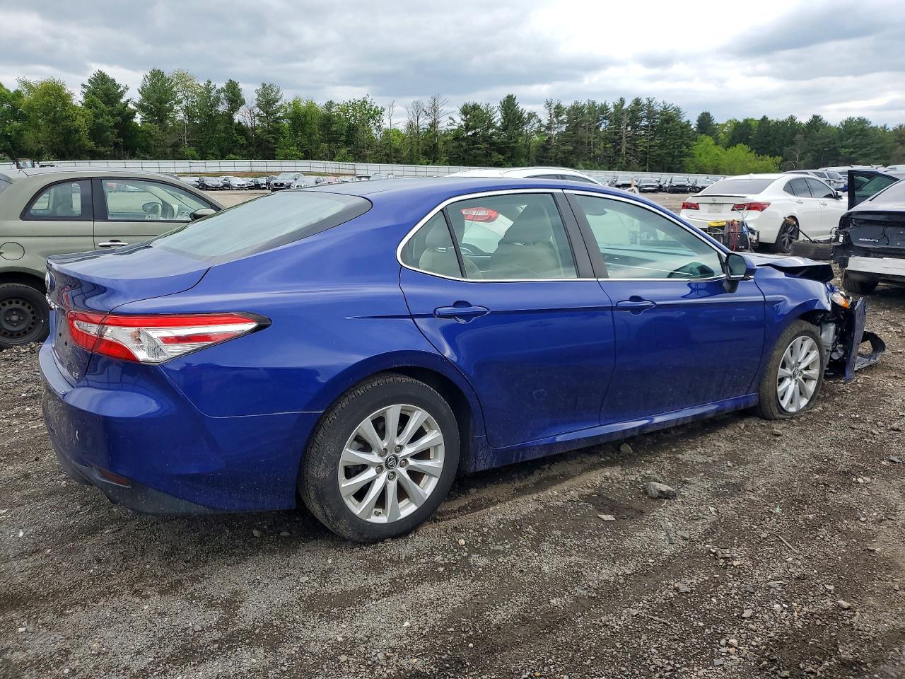 Toyota Camry Le