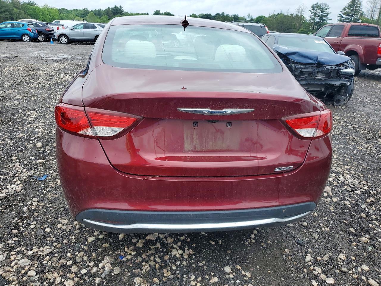 Chrysler 200