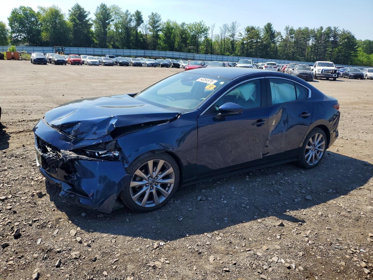 Salvage Mazda 3 Image