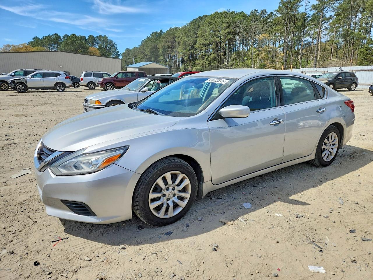 Salvage Nissan Altima Image
