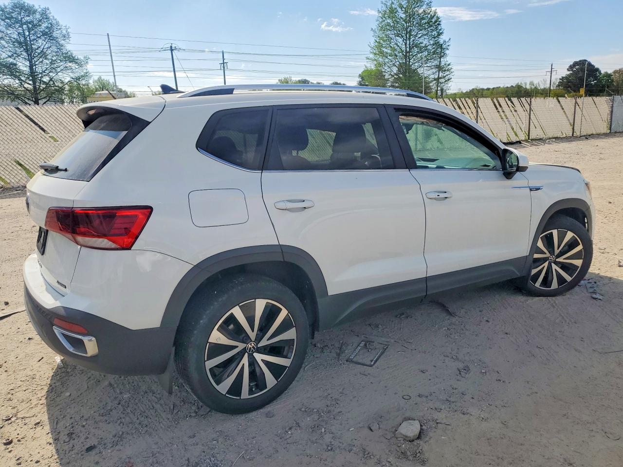 Volkswagen Taos Se Iq Drive