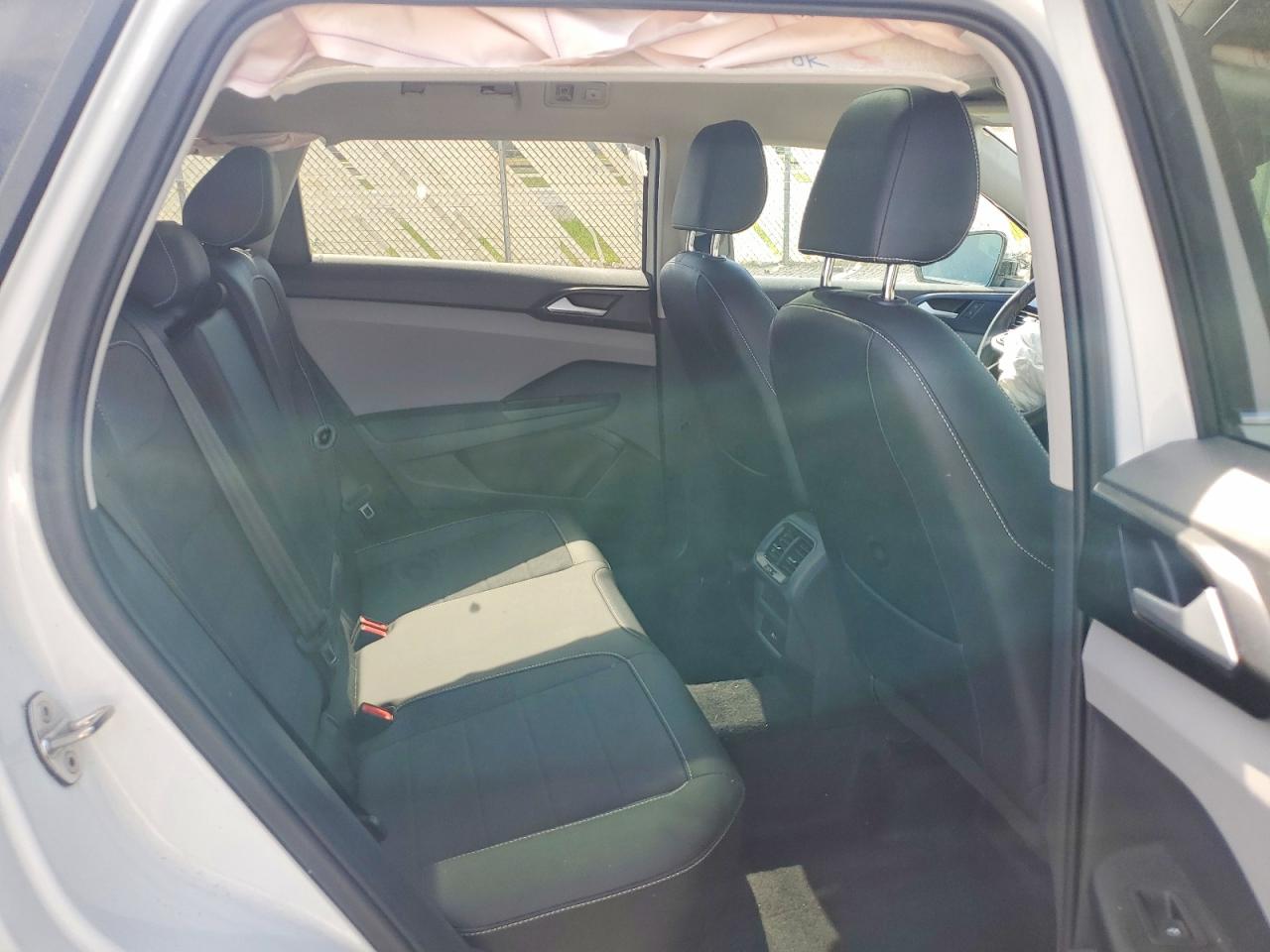 Volkswagen Taos Se Iq Drive