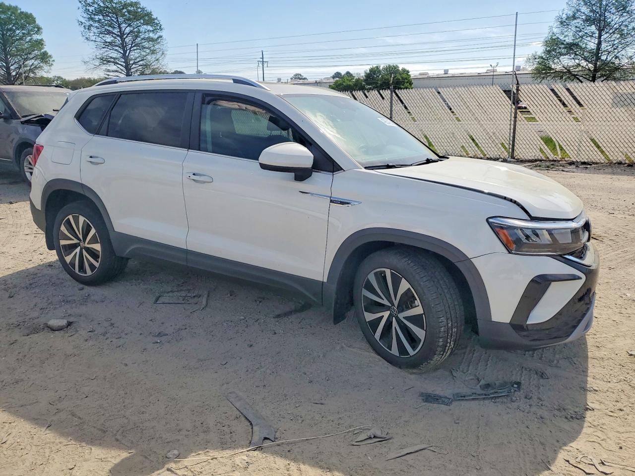 Volkswagen Taos Se Iq Drive