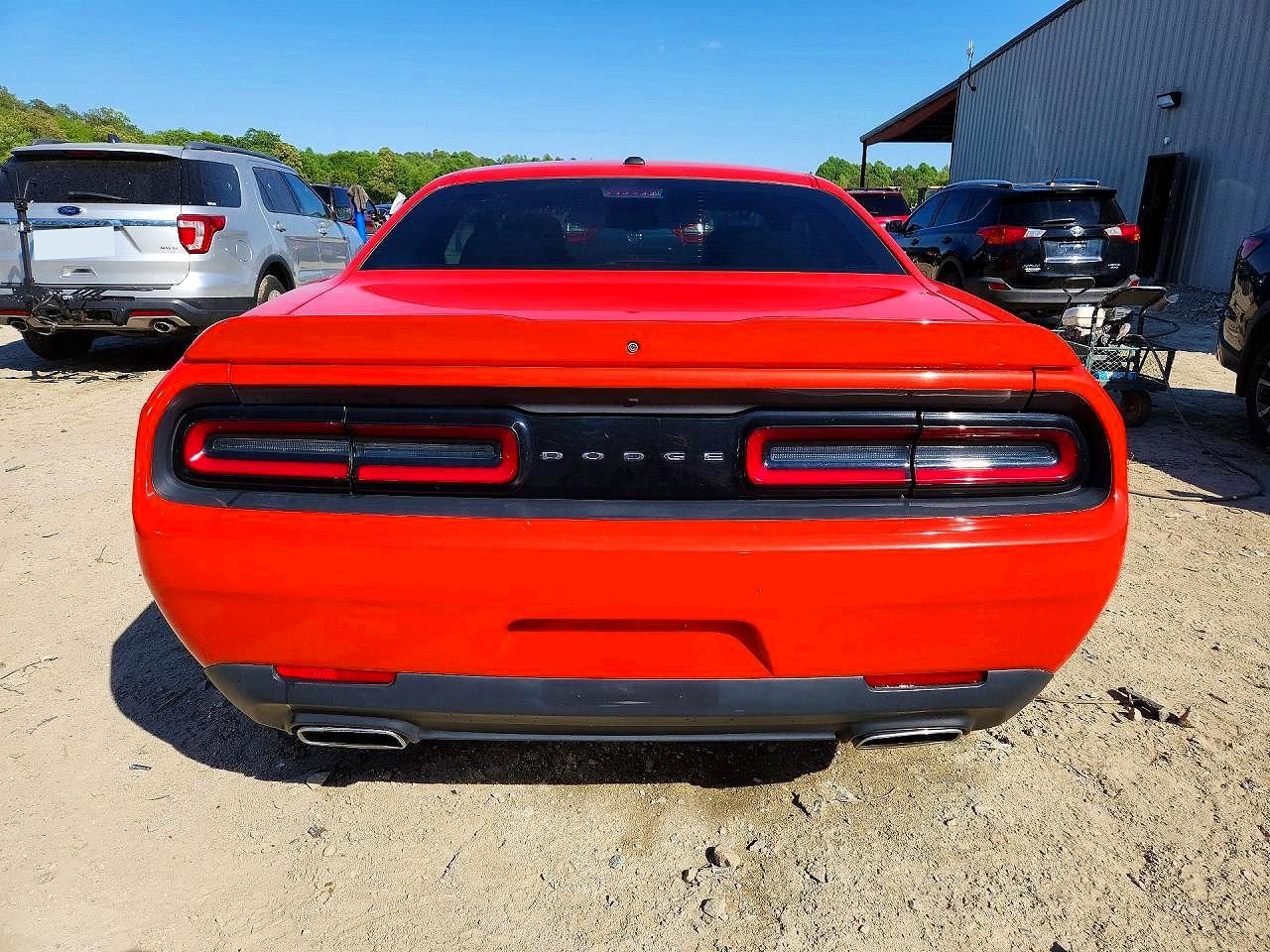 Dodge Challenger Sxt
