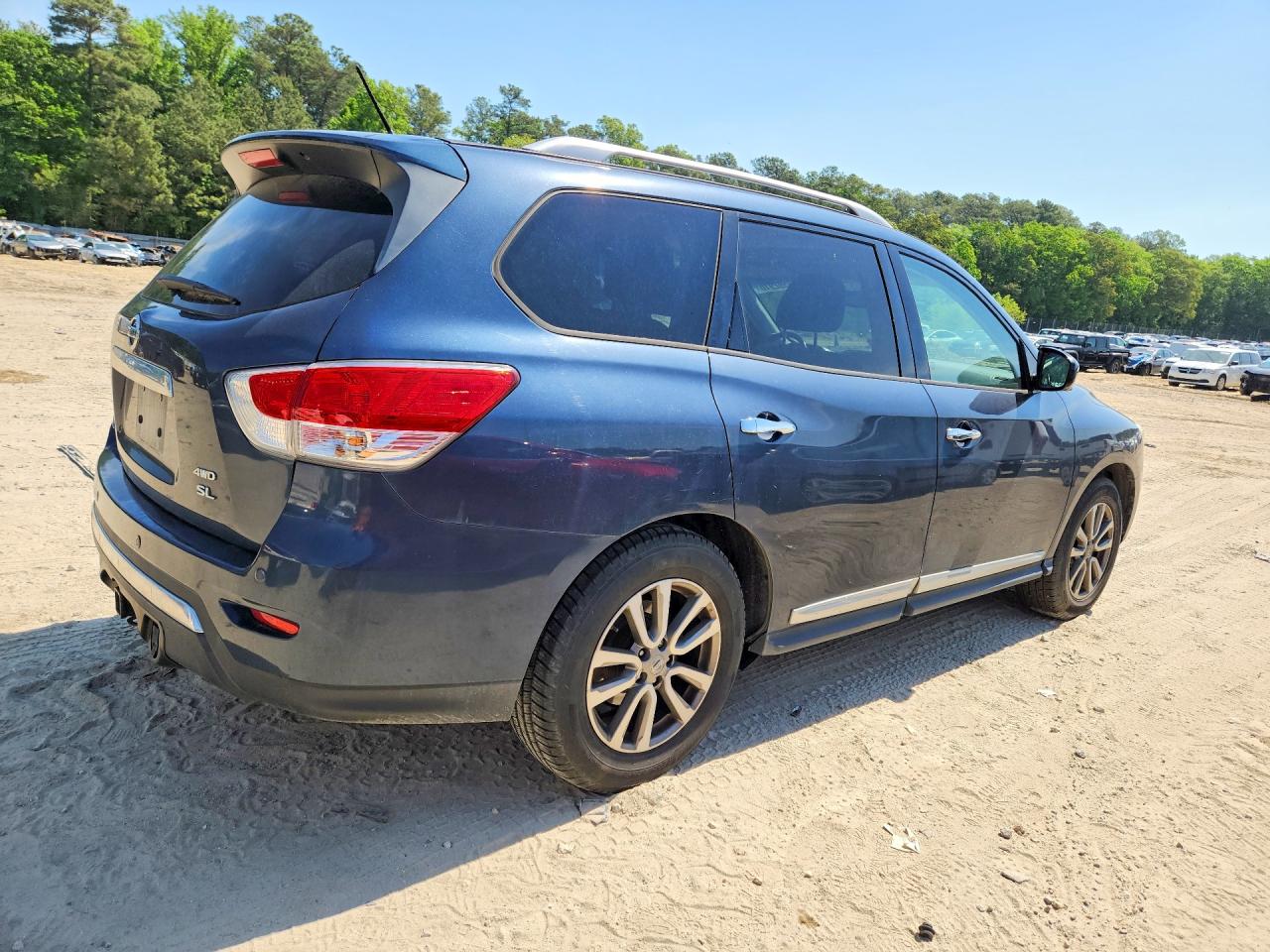 Nissan Pathfinder Sl