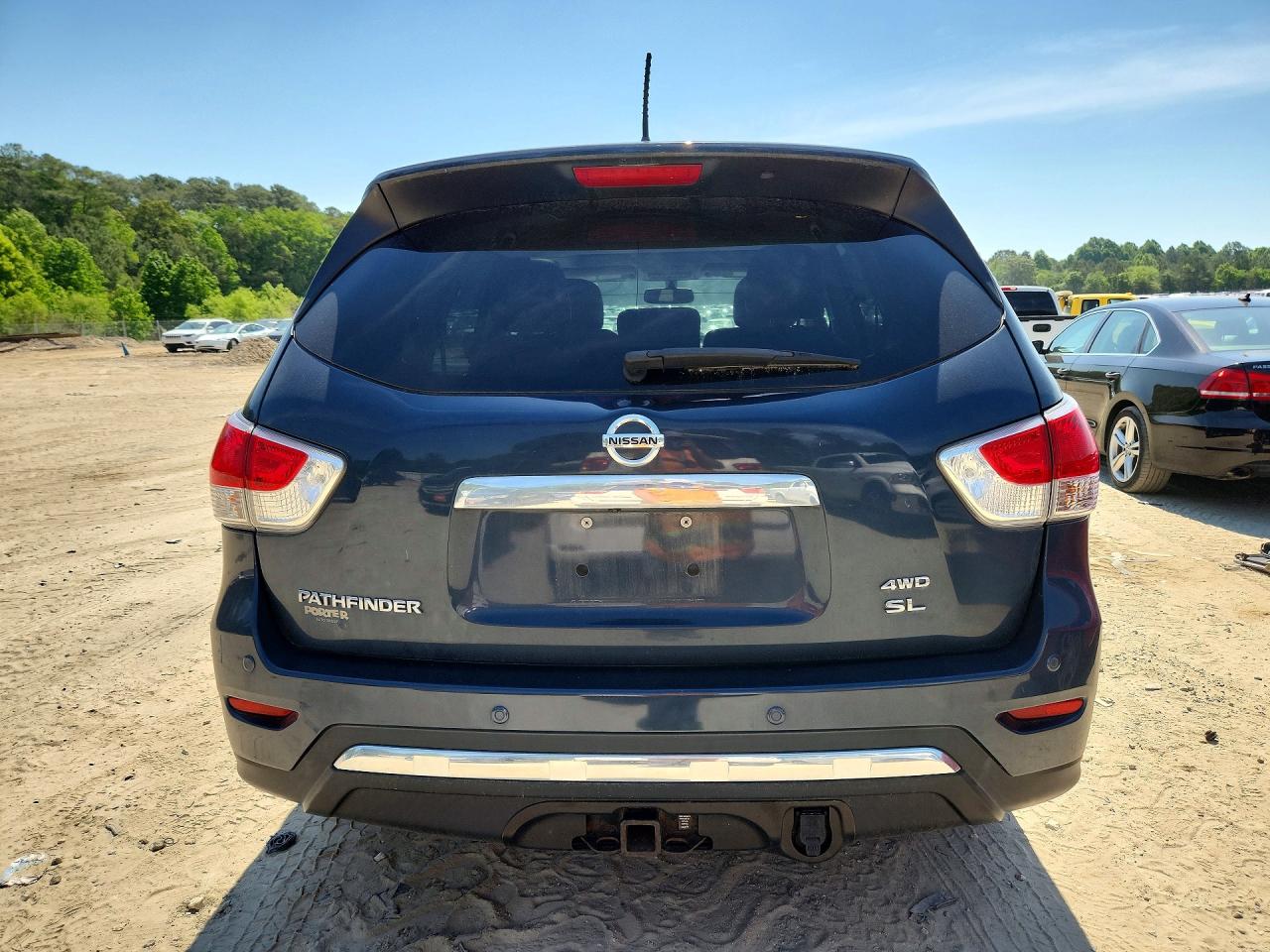 Nissan Pathfinder Sl
