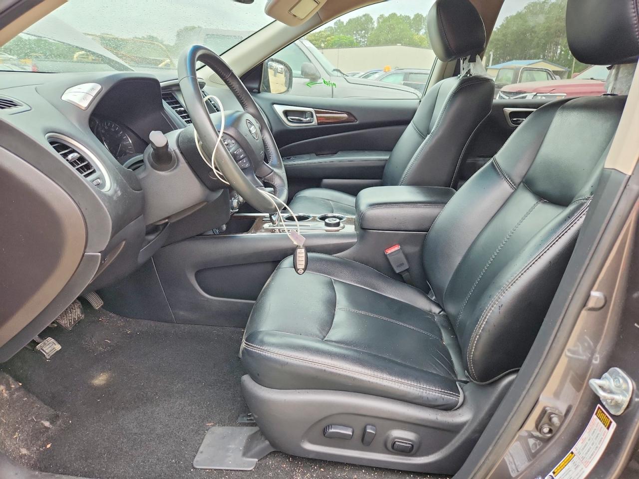 Nissan Pathfinder Sl