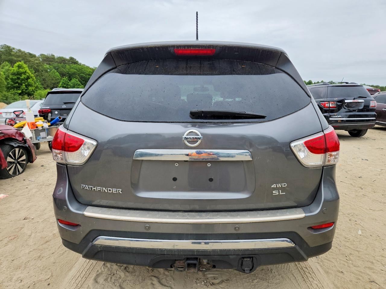 Nissan Pathfinder Sl