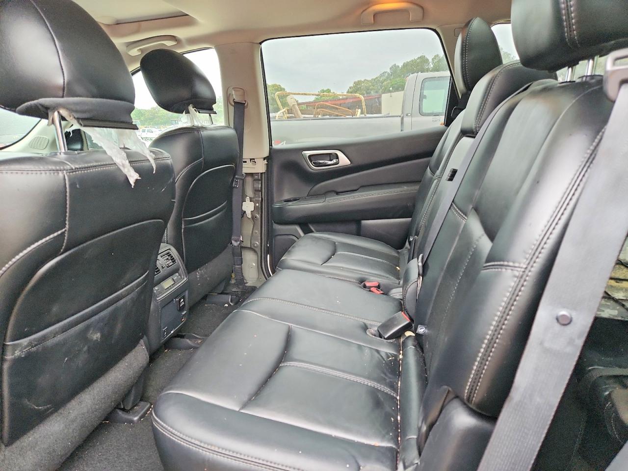 Nissan Pathfinder Sl
