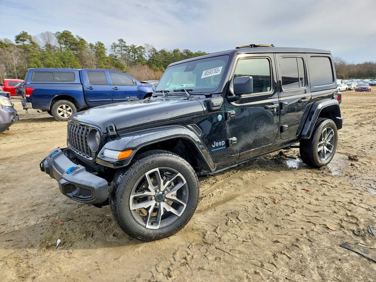 Salvage Jeep Wrangler Image