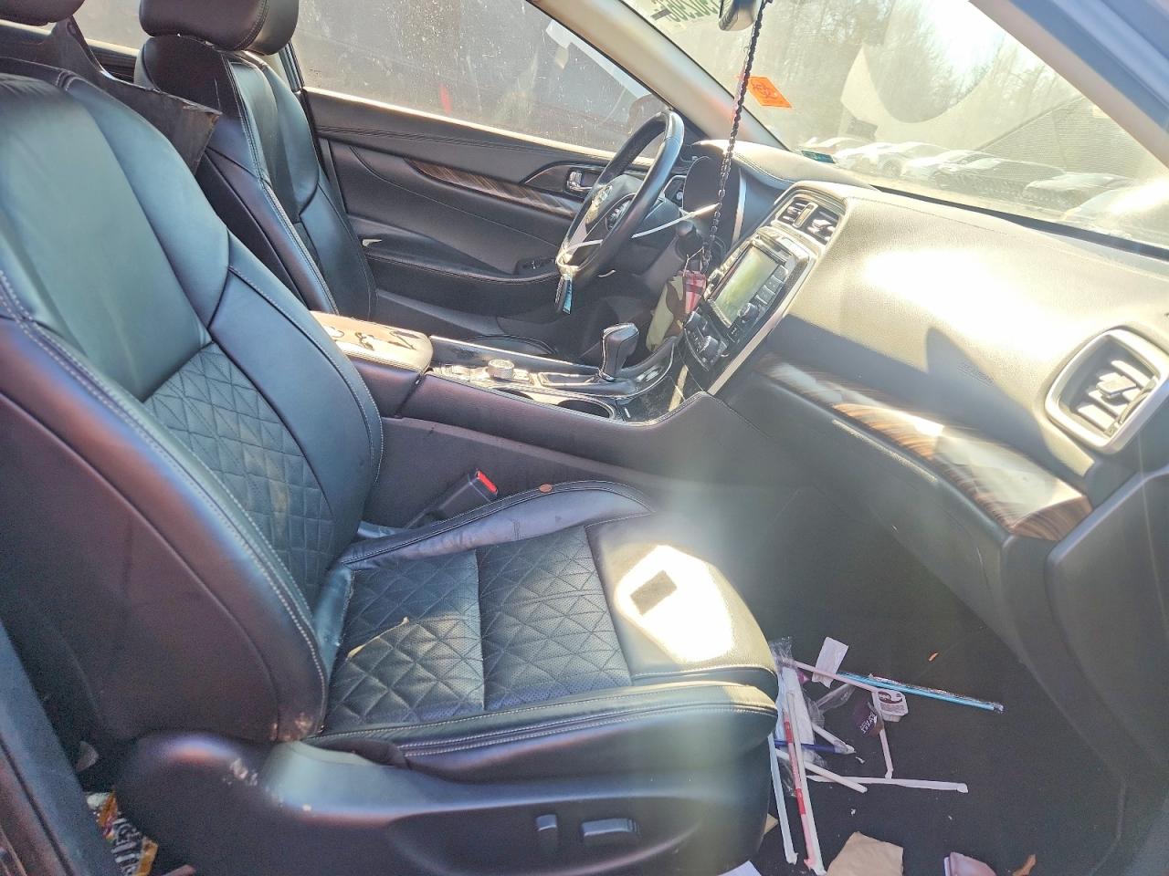 Nissan Maxima Platinum