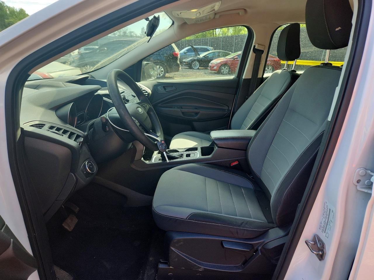 Ford Escape S