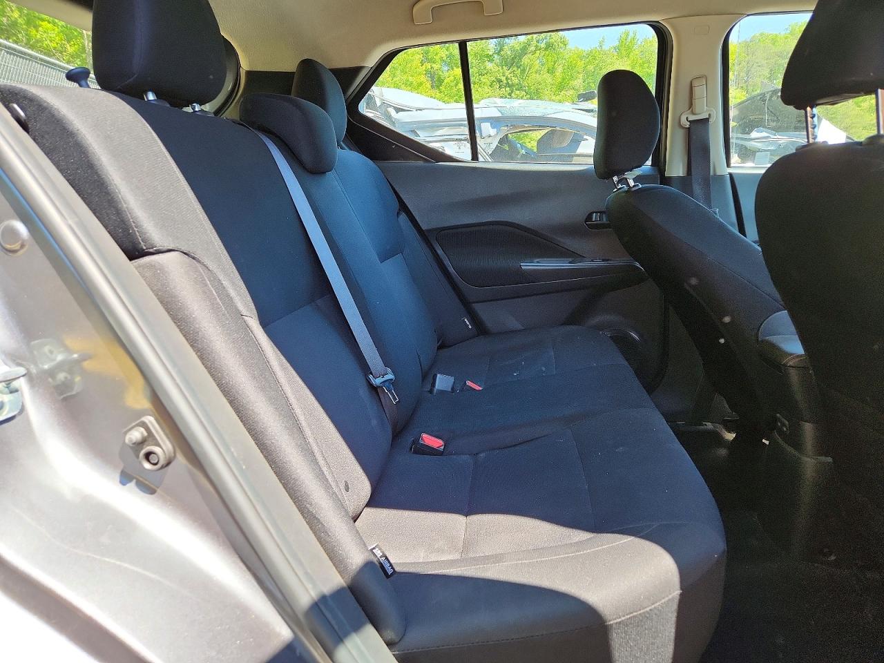 Nissan Kicks S
