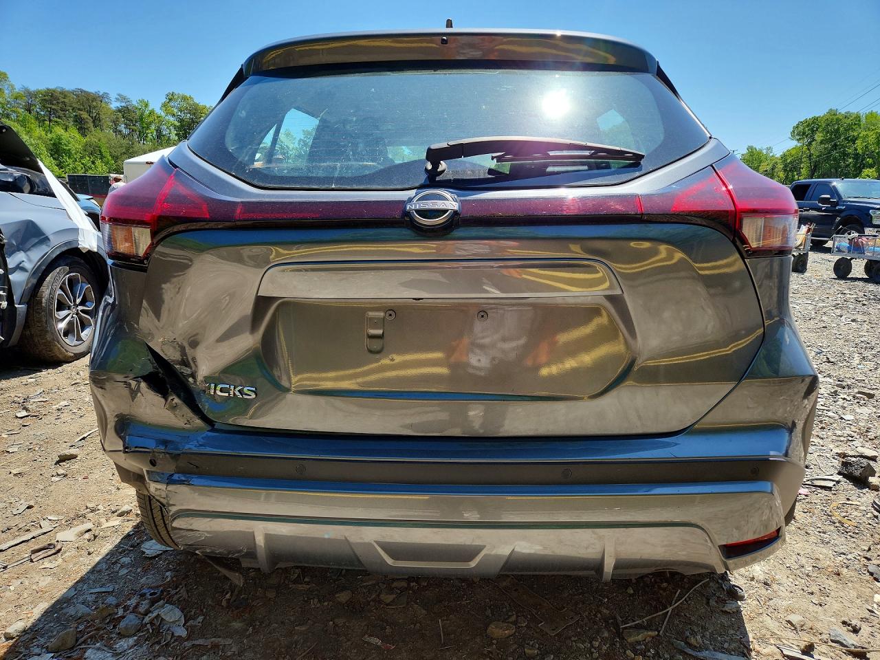 Nissan Kicks S
