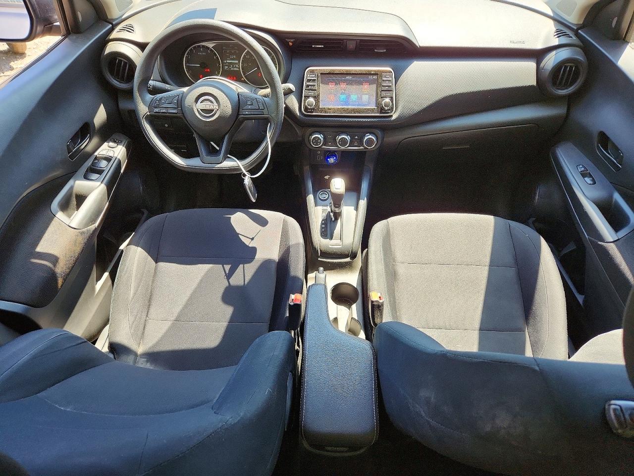 Nissan Kicks S