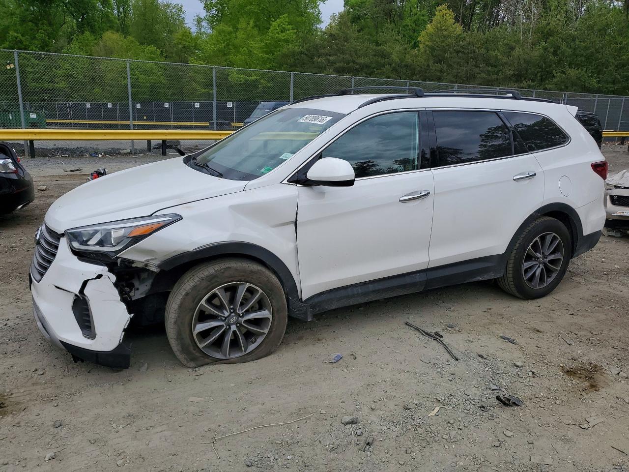 Salvage Hyundai SANTA FE Image