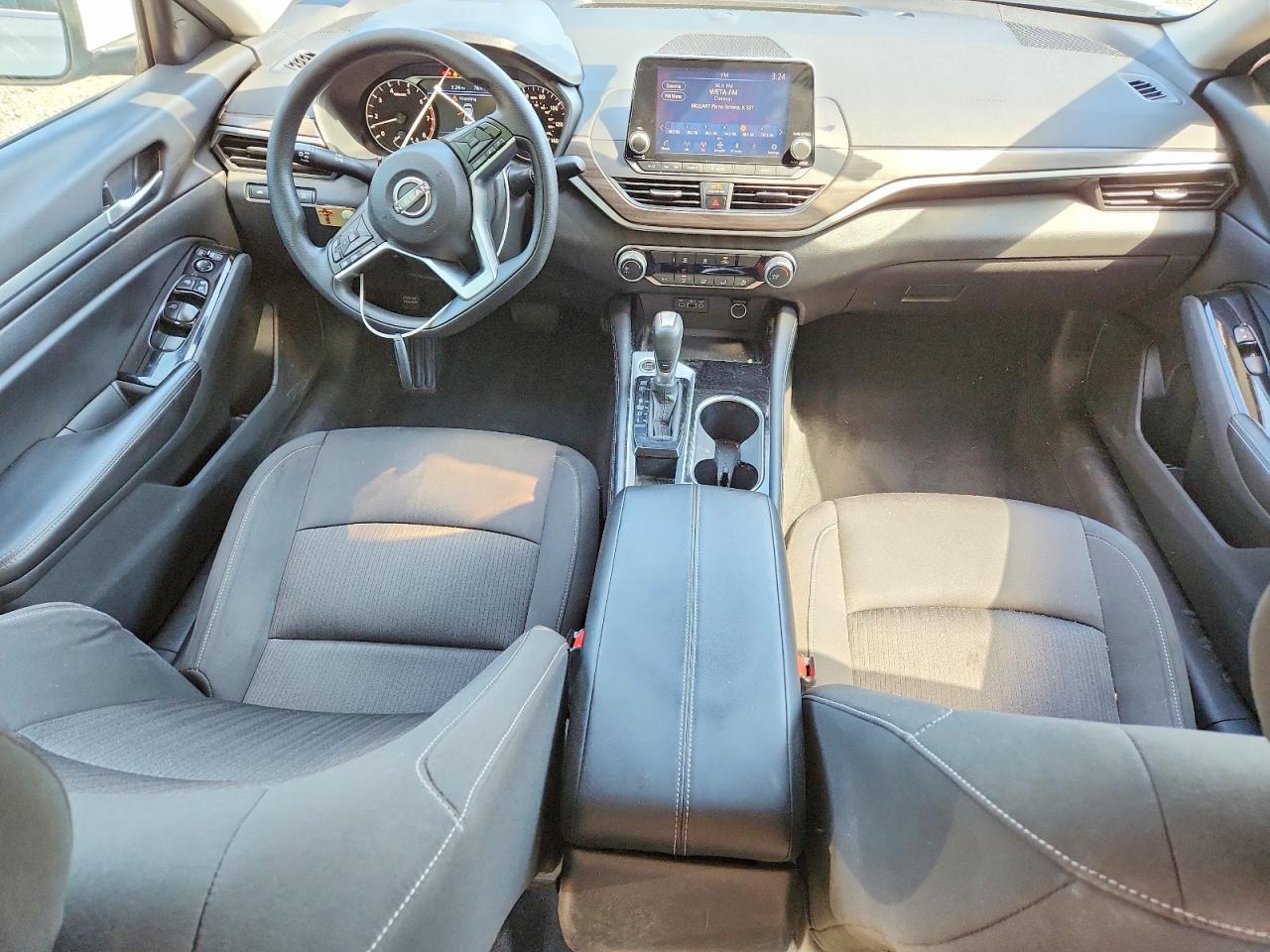 Nissan Altima Sv