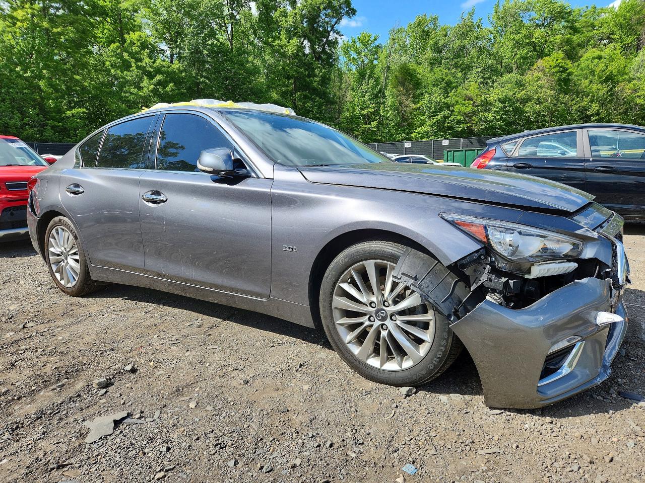 INFINITI Q50 3.0t Luxe