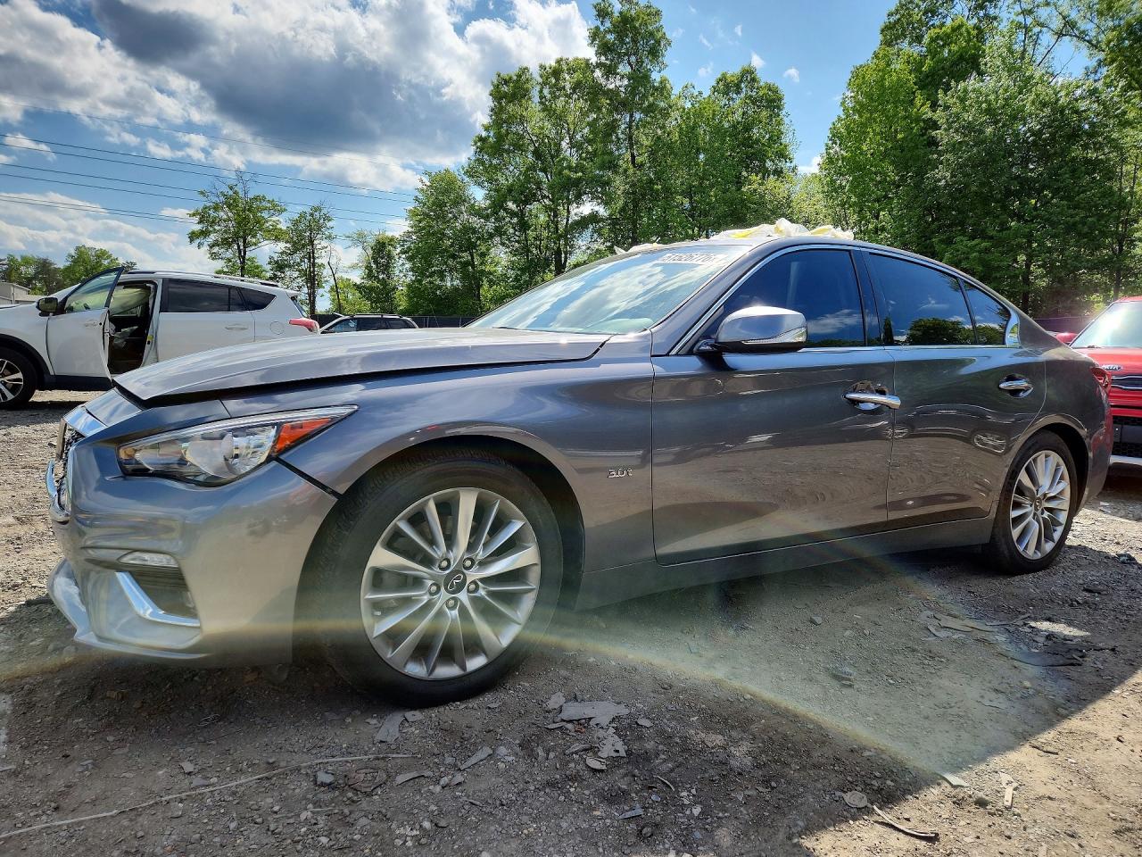 Salvage INFINITI Q50 Image