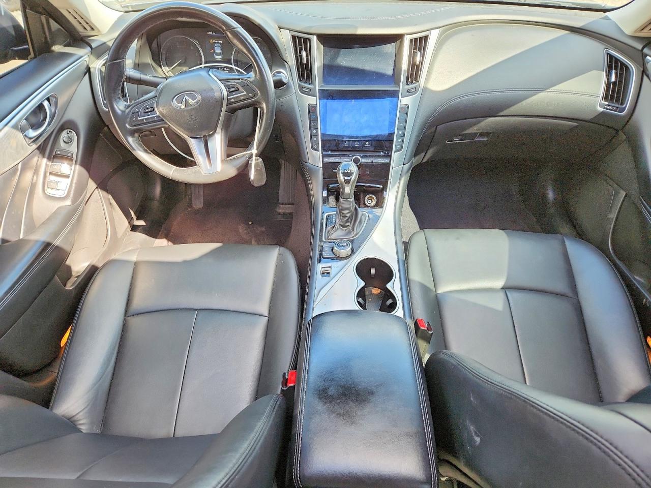 INFINITI Q50 3.0t Luxe