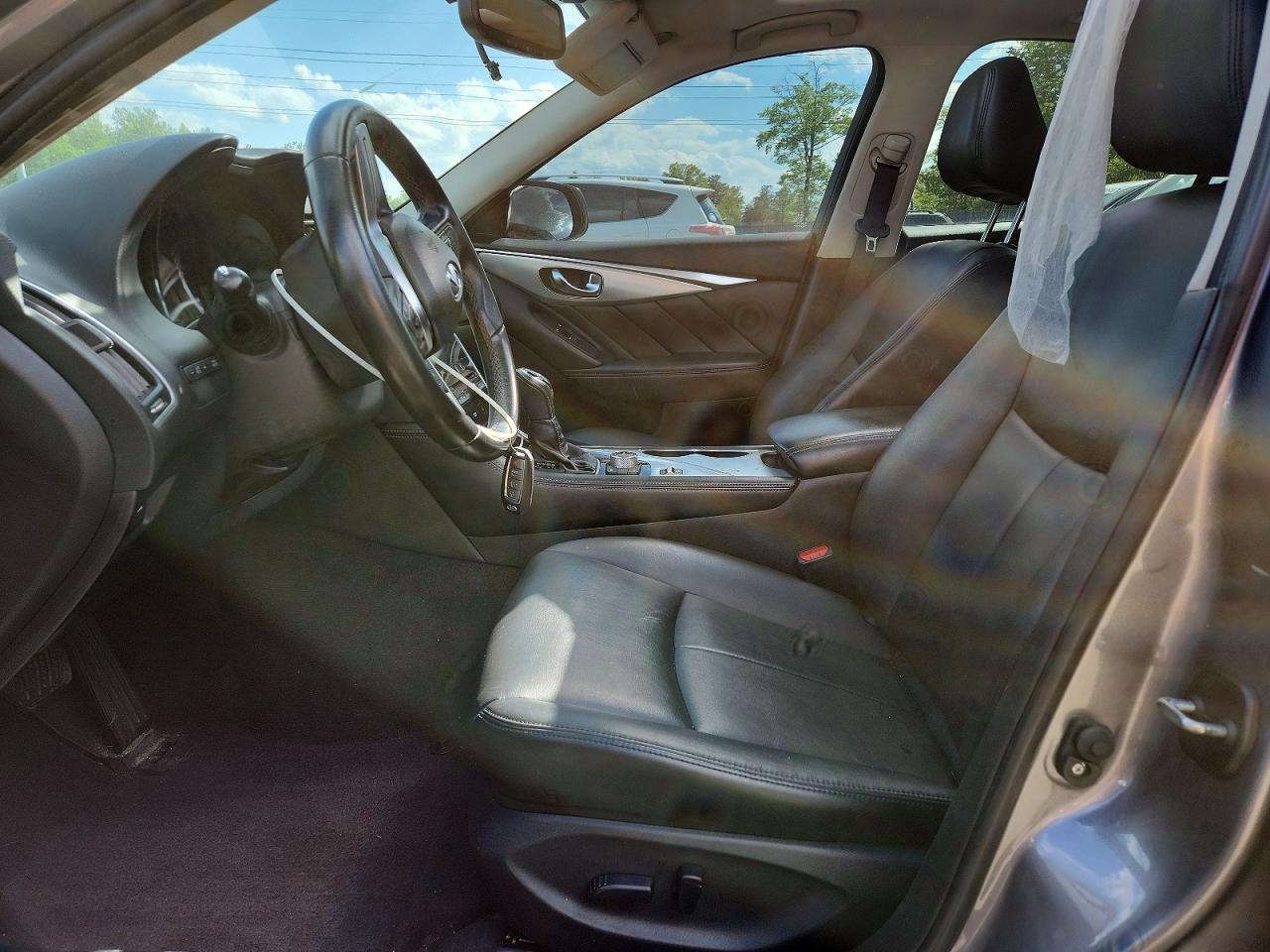 INFINITI Q50 3.0t Luxe