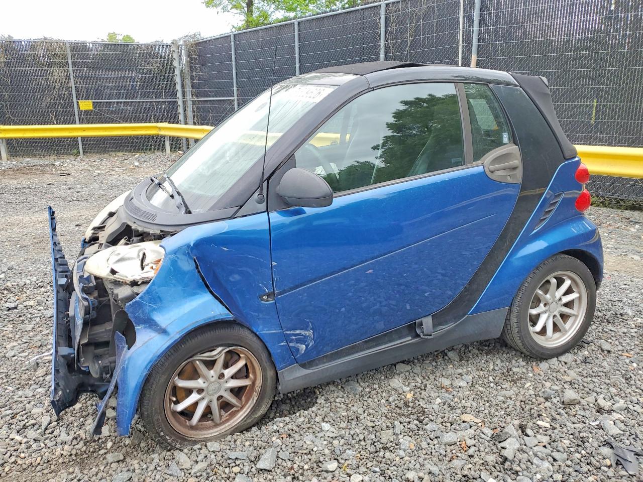 Salvage Smart fortwo Image