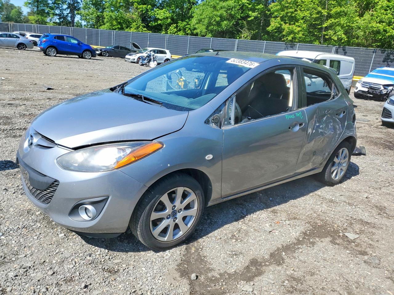 Salvage Mazda 2 Image